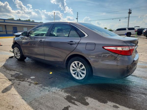2017 TOYOTA CAMRY