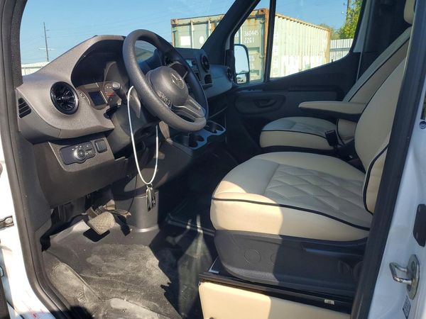 2022 MERCEDES-BENZ SPRINTER 907 (VS30)