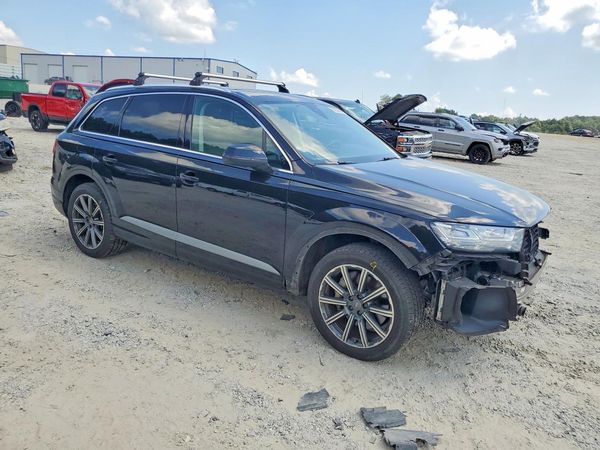 2017 AUDI Q7 quattro Premium Plus