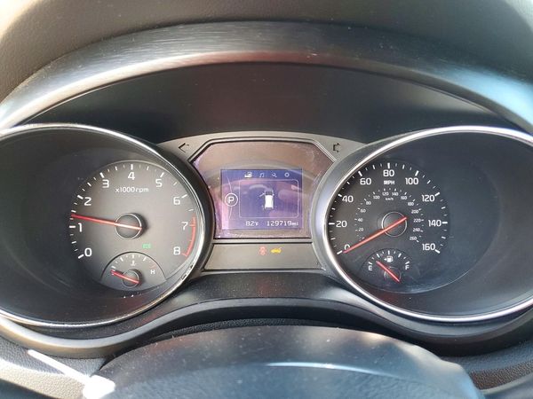 2016 KIA SEDONA LX - Middle-low