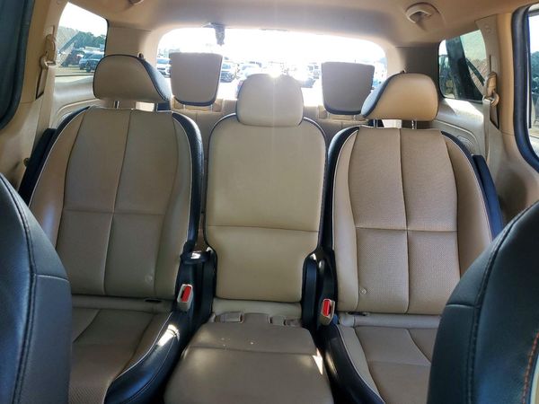 2016 KIA SEDONA LX - Middle-low