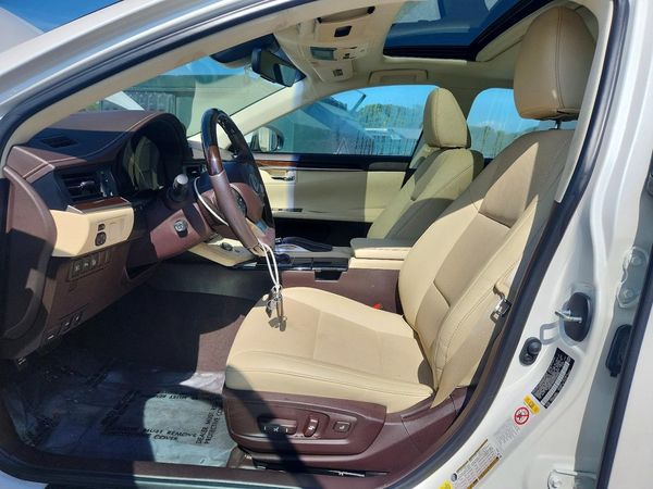 2018 LEXUS ES350 — DENT