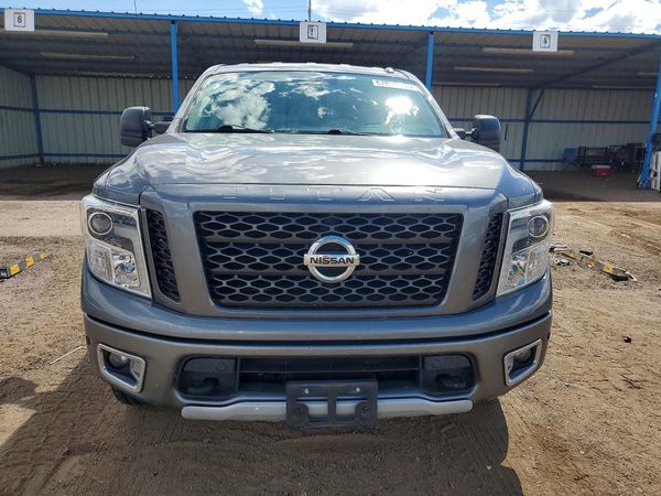 2019 NISSAN TITAN