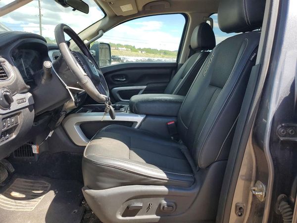 2019 NISSAN TITAN