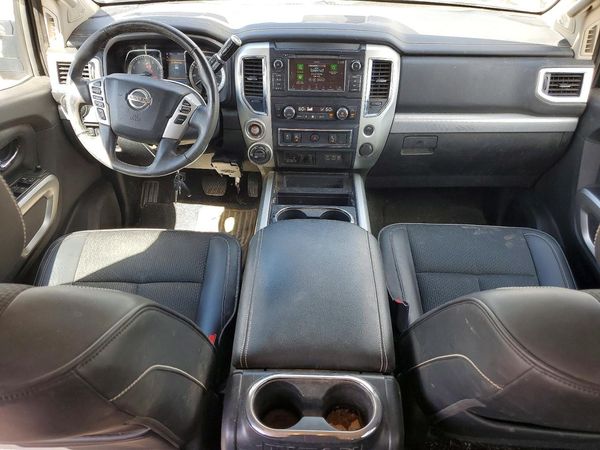2019 NISSAN TITAN