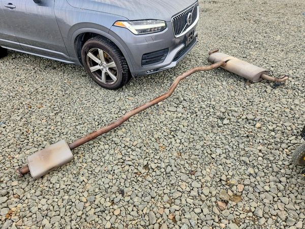 2020 VOLVO XC90 Momentum