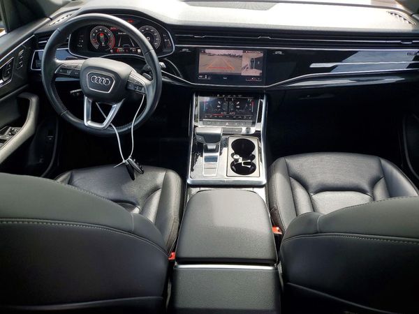 2019 AUDI Q8
