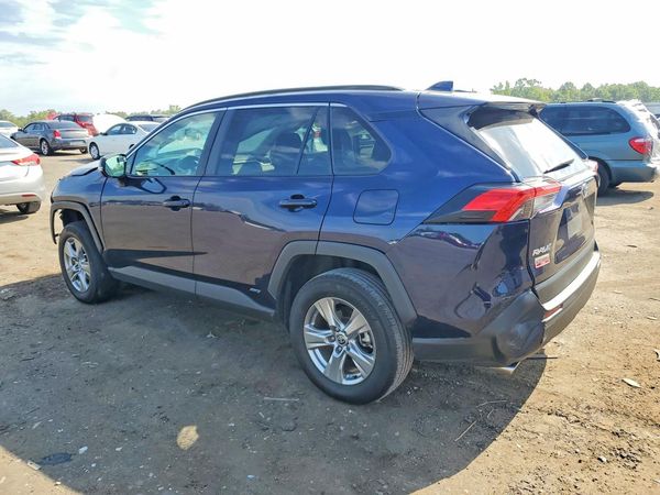 2024 TOYOTA RAV4 XLE — DSRA