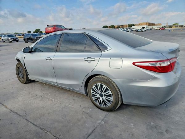 2016 TOYOTA CAMRY