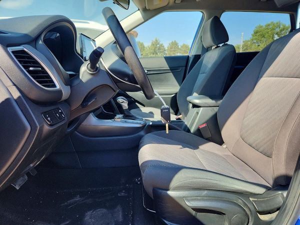 2023 KIA SELTOS LX
