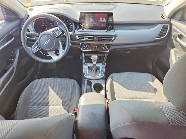 2023 KIA SELTOS LX