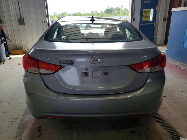 2013 HYUNDAI ELANTRA