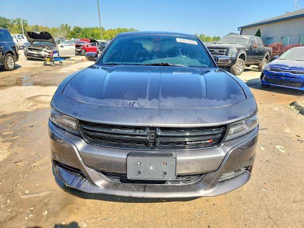 2017 DODGE CHARGER SXT