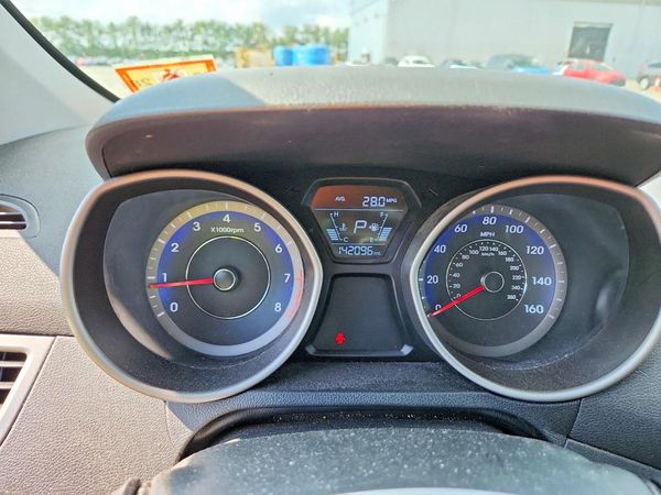2015 HYUNDAI ELANTRA