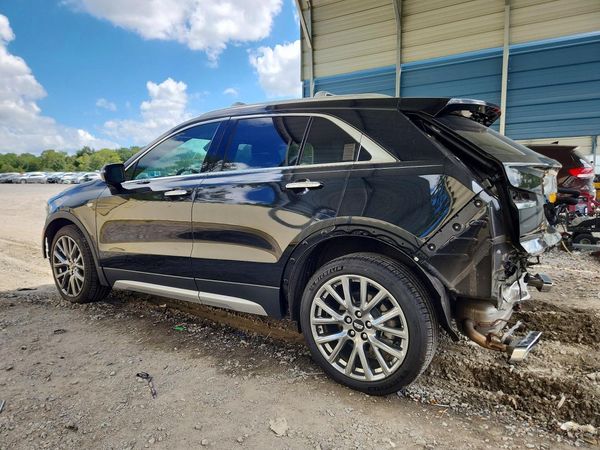 2019 CADILLAC XT4 Premium Luxury