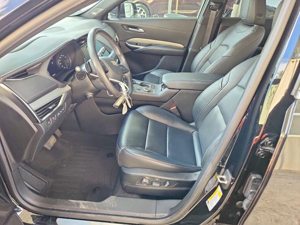 2019 CADILLAC XT4 Premium Luxury