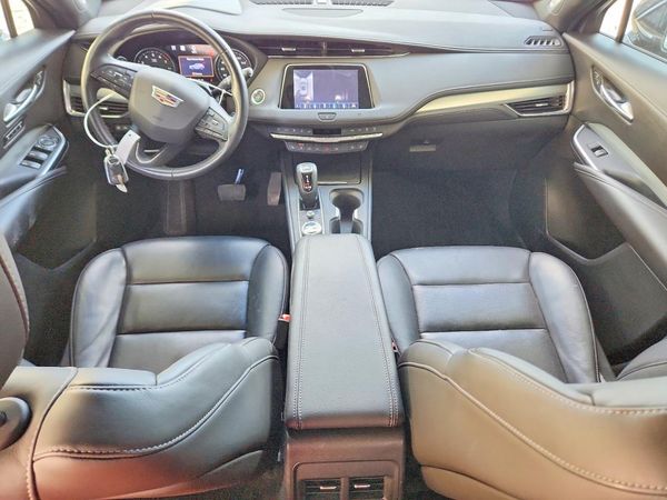 2019 CADILLAC XT4 Premium Luxury