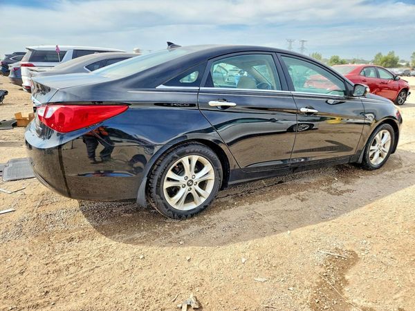 2013 HYUNDAI SONATA
