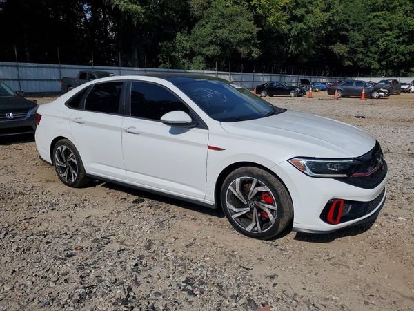 2022 VOLKSWAGEN JETTA