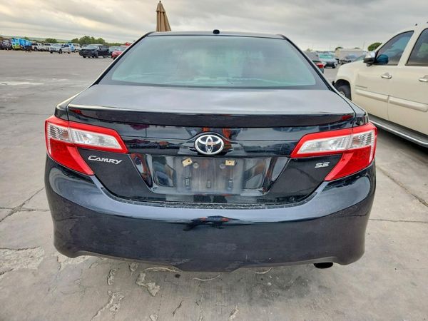 2012 TOYOTA CAMRY