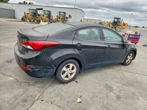 2014 HYUNDAI ELANTRA GLS(Middle)