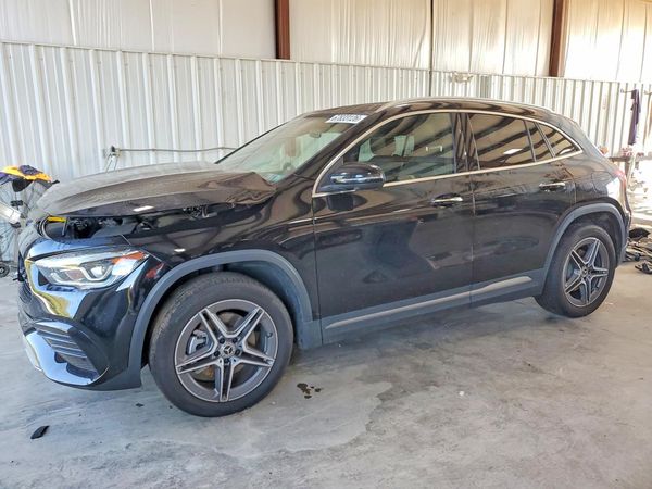 2023 MERCEDES-BENZ GLA-CLASS GLA250 4MATIC — Front 3/4