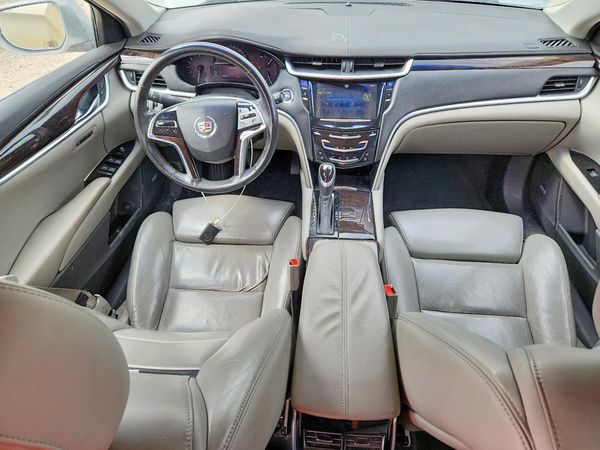 2013 CADILLAC XTS