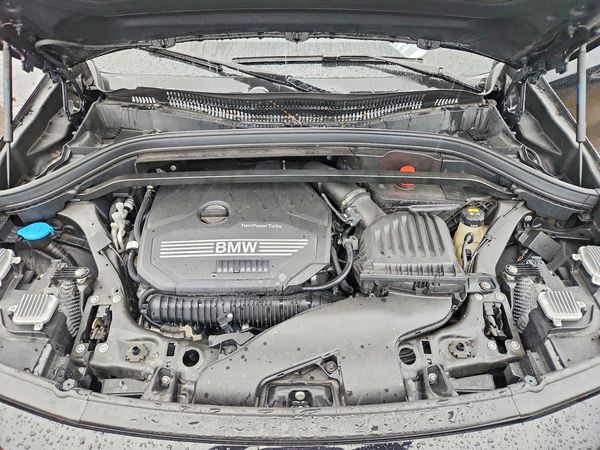 2020 BMW X2 xDrive28i — Engine bay