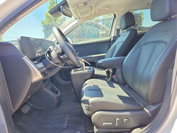 2026 HYUNDAI IONIQ SEL — DENT