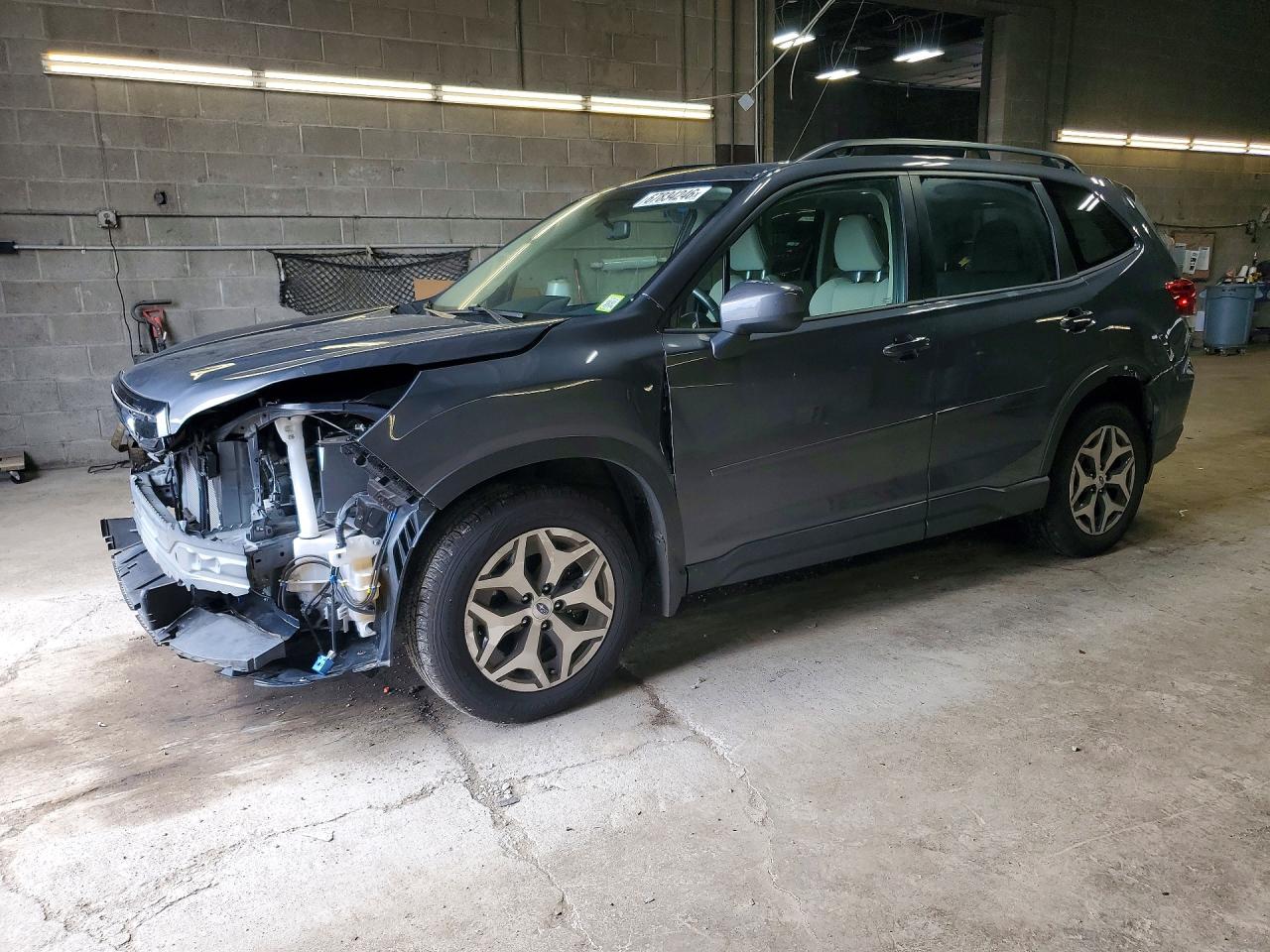 2023 SUBARU FORESTER