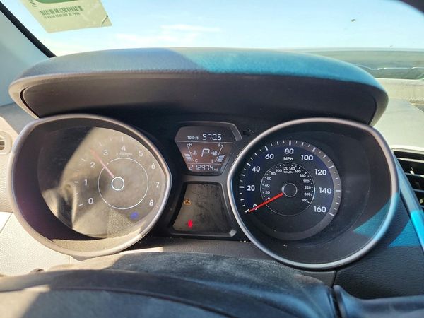 2015 HYUNDAI ELANTRA
