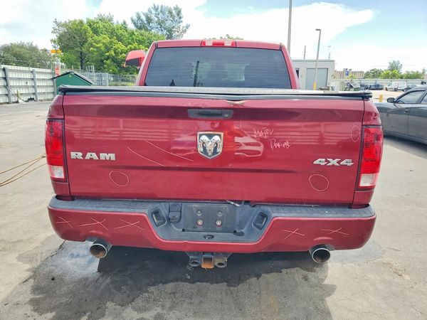 2014 RAM 1500 ST