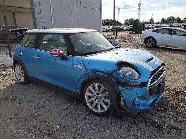 2015 MINI COOPER