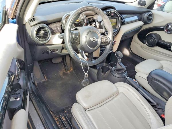 2015 MINI COOPER