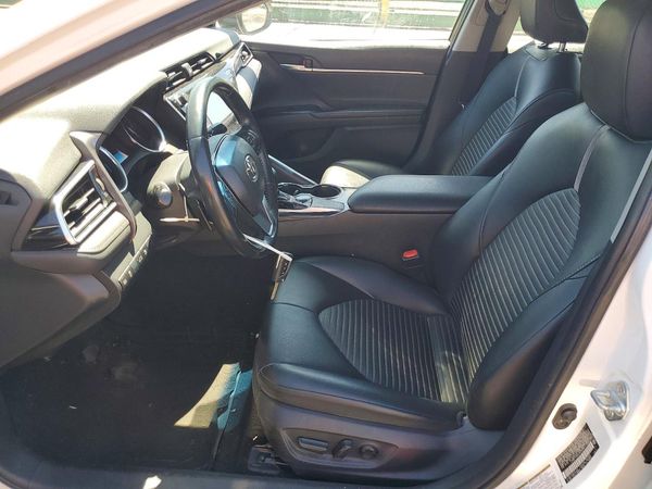2018 TOYOTA CAMRY