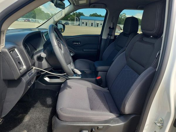 2026 NISSAN FRONTIER