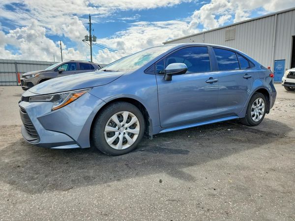 2025 TOYOTA COROLLA