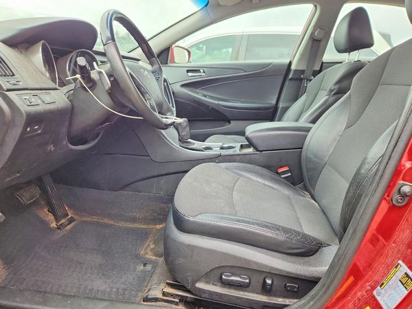 2013 HYUNDAI SONATA