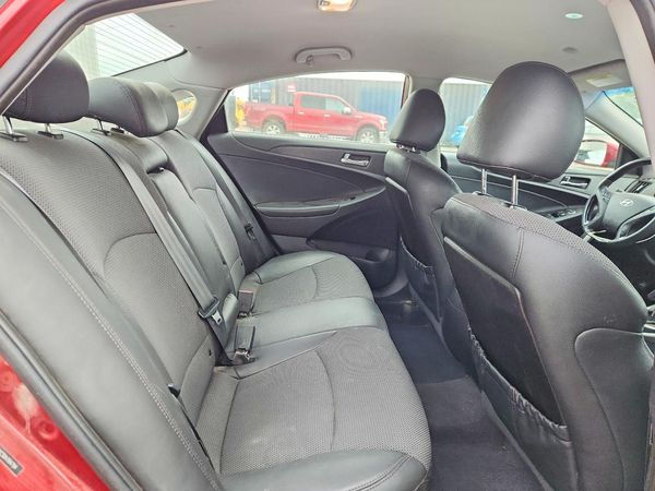 2013 HYUNDAI SONATA