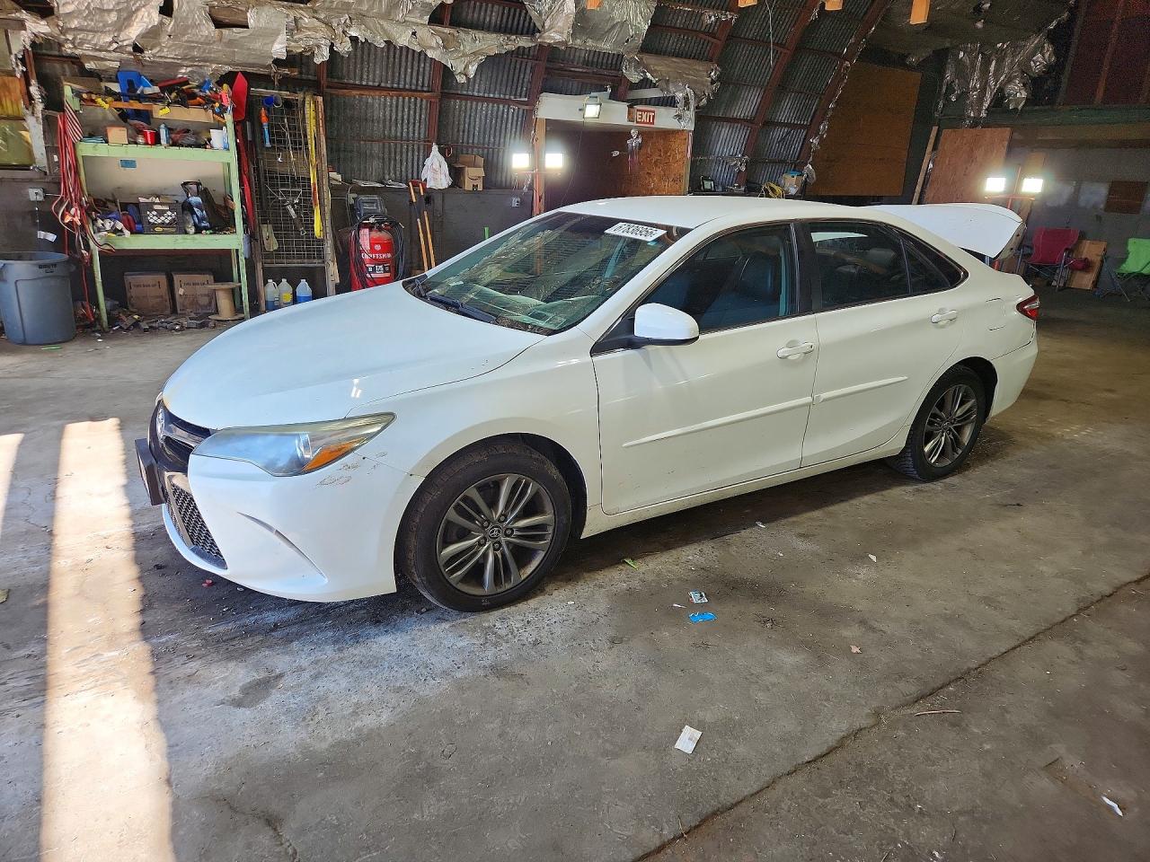 2015 TOYOTA CAMRY