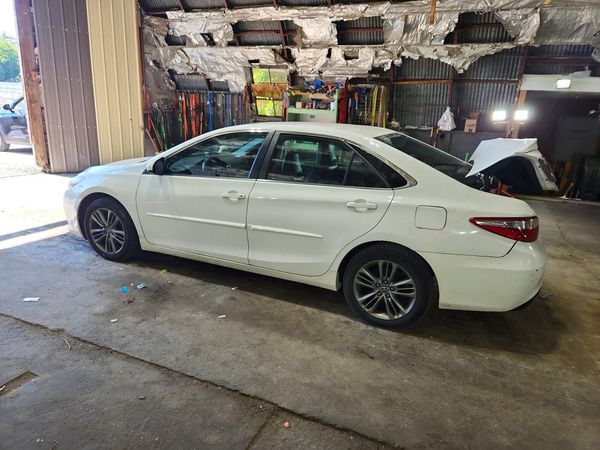 2015 TOYOTA CAMRY