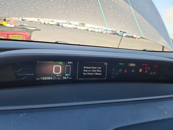 2019 TOYOTA PRIUS Plus/Premium/Advanced — ODOM