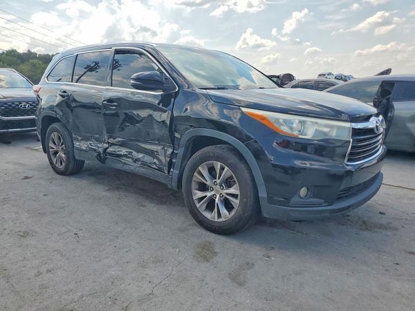 2015 TOYOTA HIGHLANDER