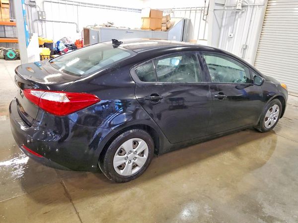 2016 KIA FORTE GL (Middle-Low Grade)