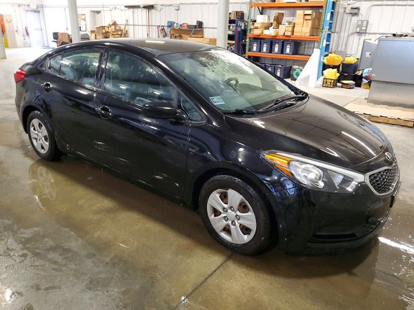 2016 KIA FORTE GL (Middle-Low Grade)
