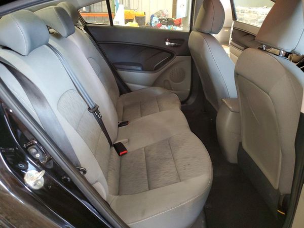2016 KIA FORTE GL (Middle-Low Grade)