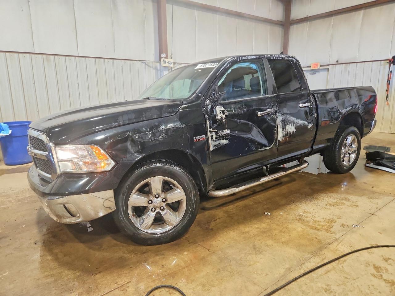 2016 RAM 1500 SLT