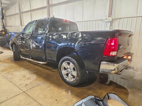 2016 RAM 1500 SLT