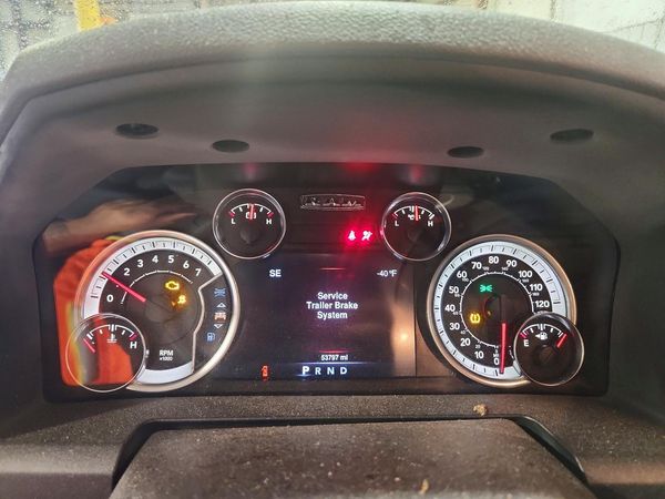 2016 RAM 1500 SLT