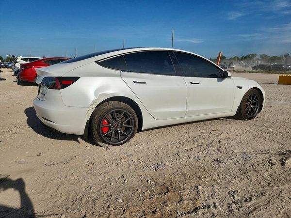 2021 TESLA MODEL 3